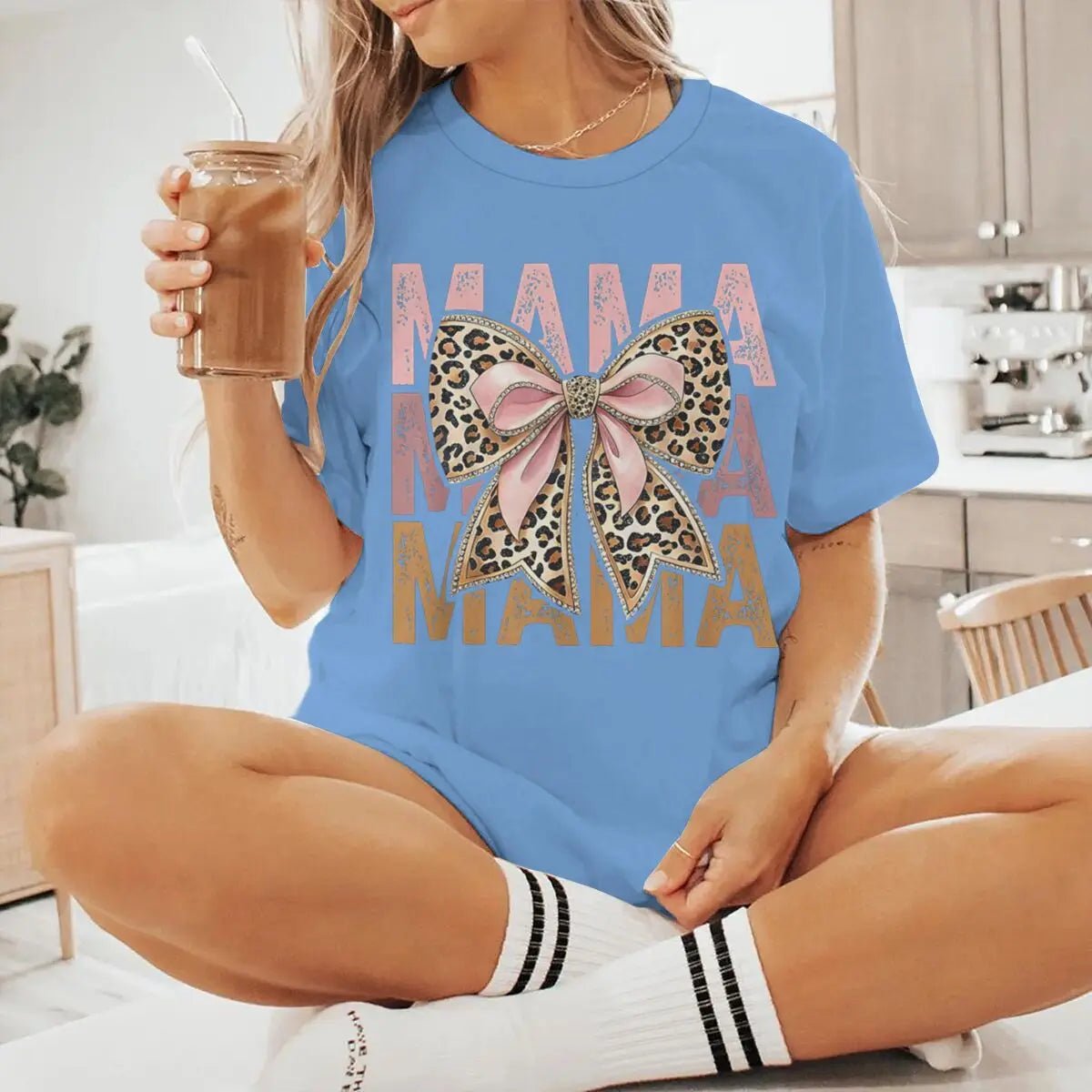 2026 Mother's Day Gifts T-shirts Vintage Bow Mama Letter Print T Shirts Aesthetics Short Sleeve Tshirts Fashion Fun Women Tops - Black & White
