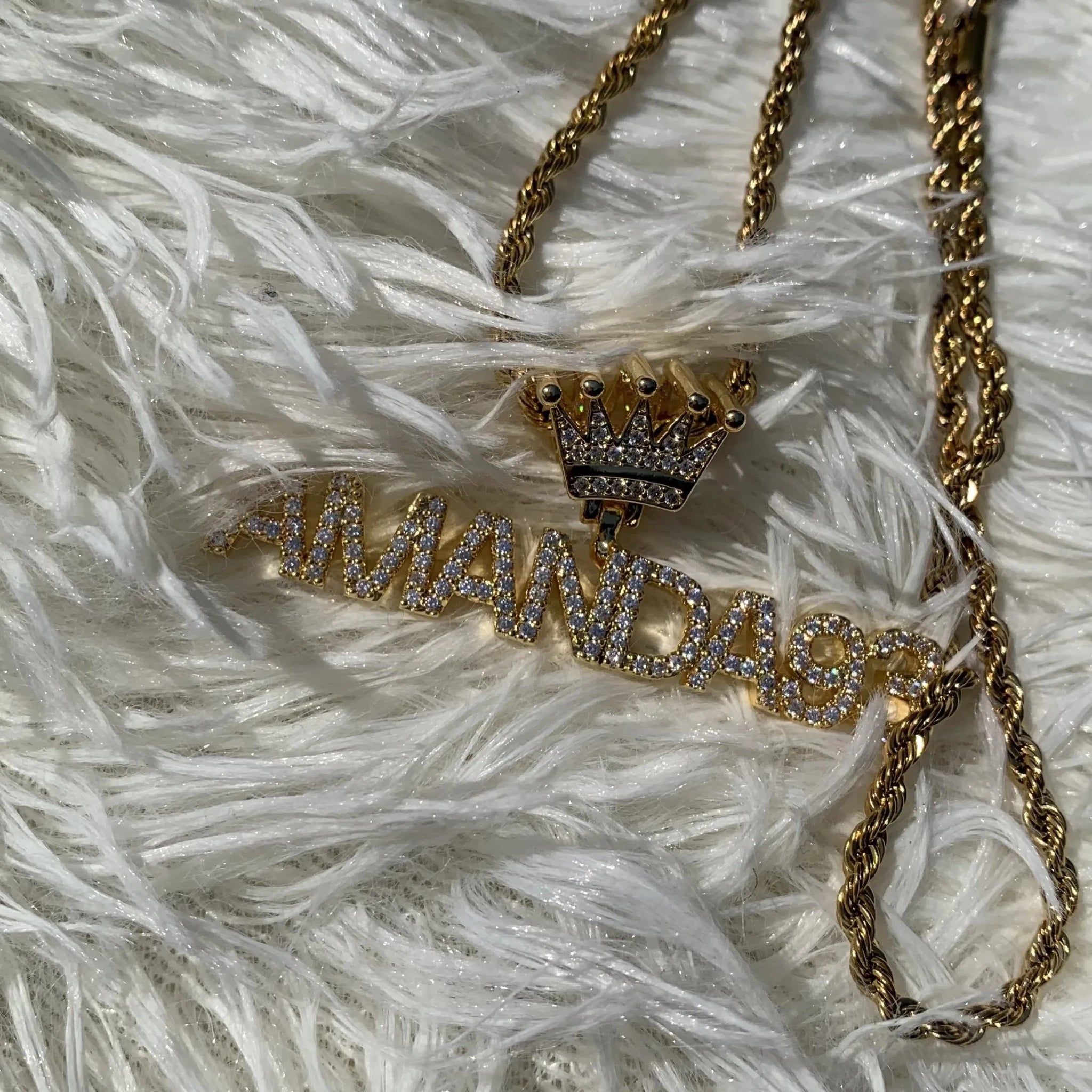 Bling Crystal Custom Name Pendant With Butterfly Crown Micro Paved CZ Personalized Letter Plate Necklace Customized Jewelry - Black & White