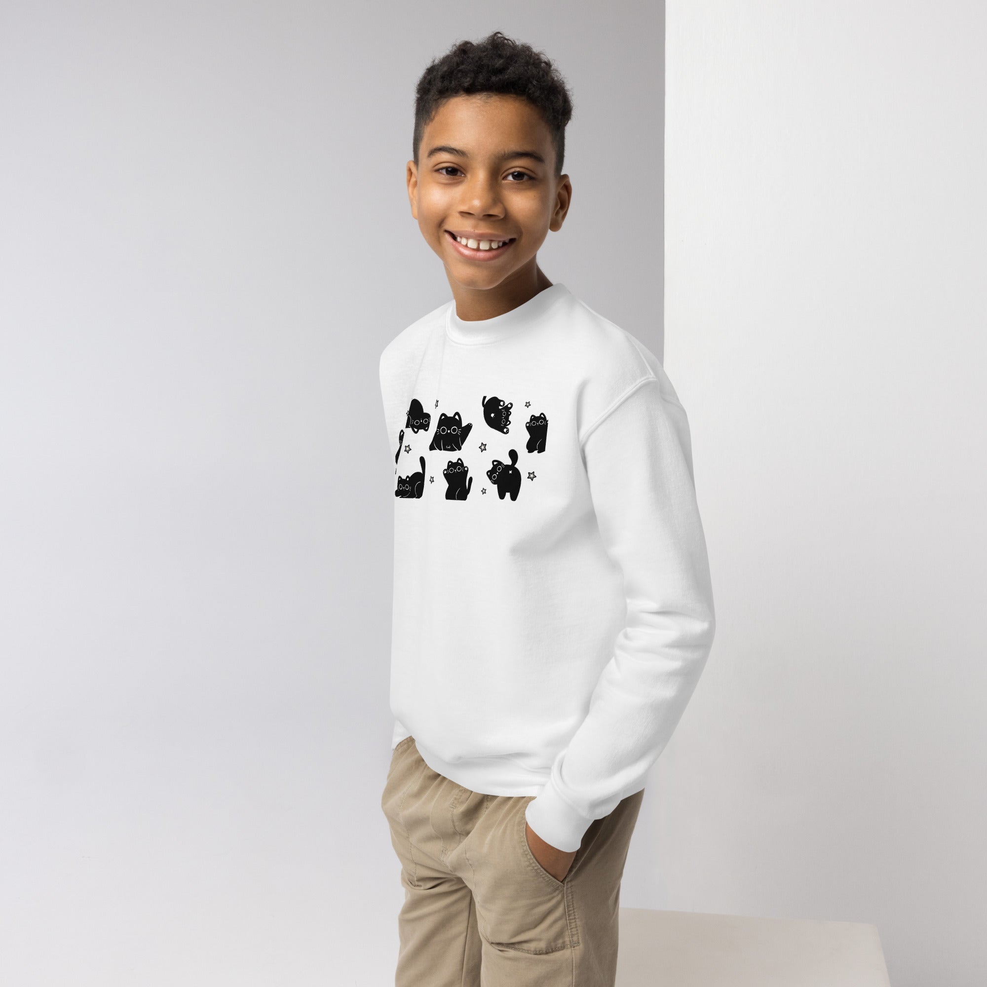 Cute Black Cat Youth crewneck sweatshirt - Black & White