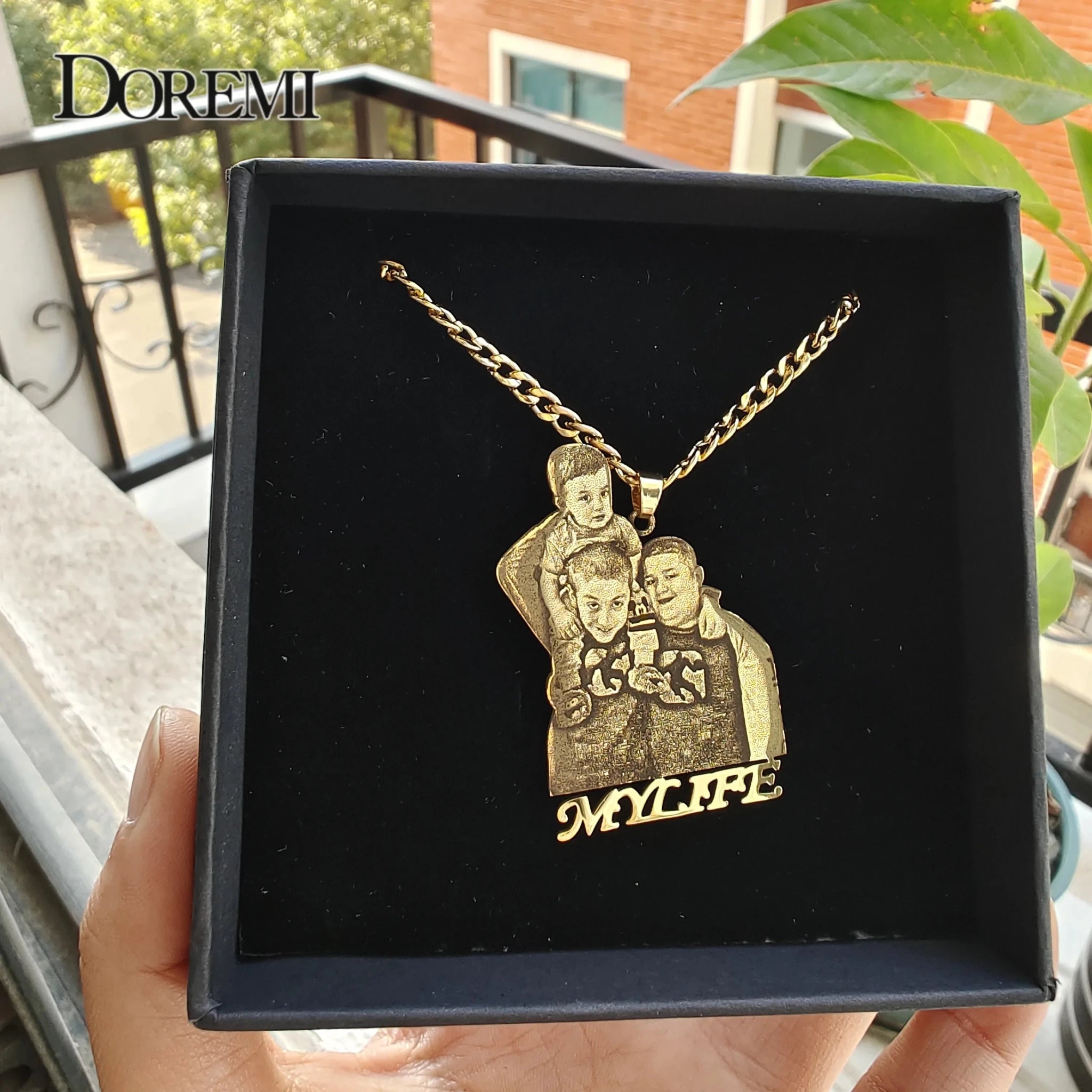 DOREMI Unique Custom Photo Necklace Custom Picture Nameplate Pendant Necklace for Kids Custom Memory Jewelry for Family Gifts - Black & White