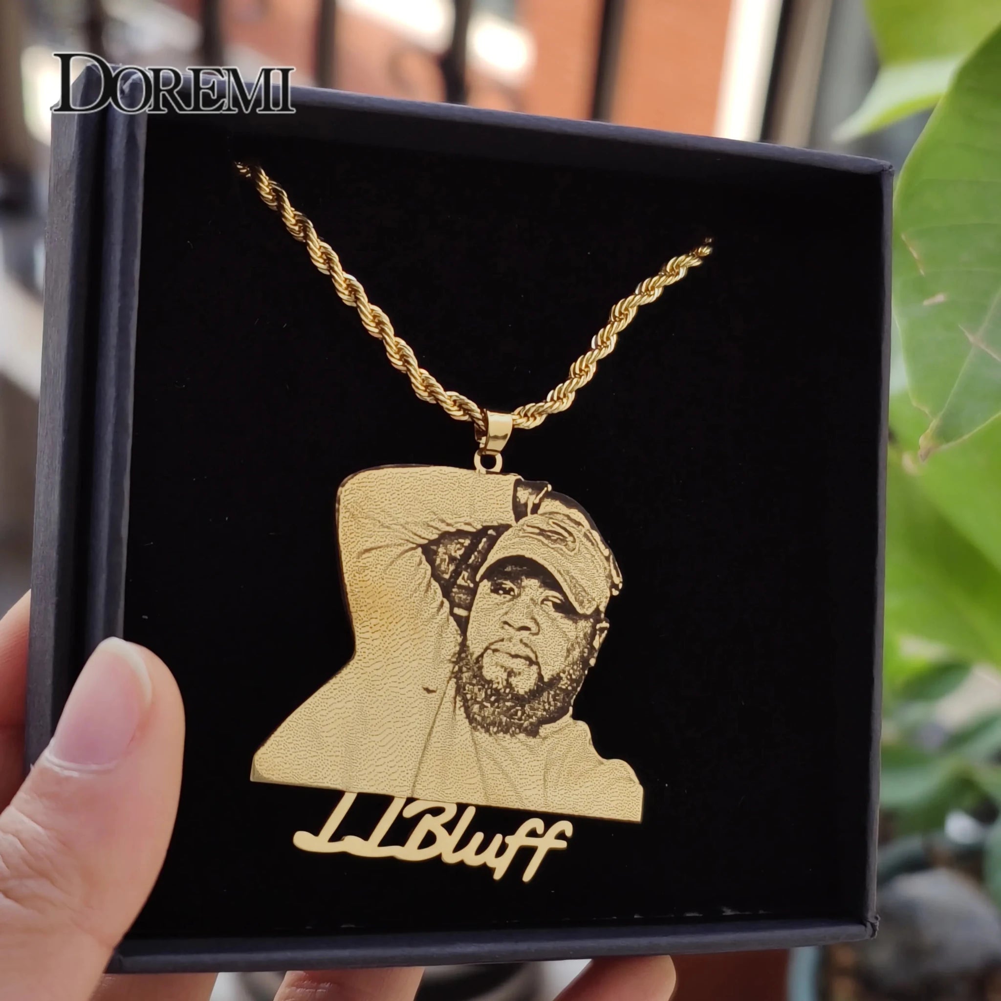 DOREMI Unique Custom Photo Necklace Custom Picture Nameplate Pendant Necklace for Kids Custom Memory Jewelry for Family Gifts - Black & White