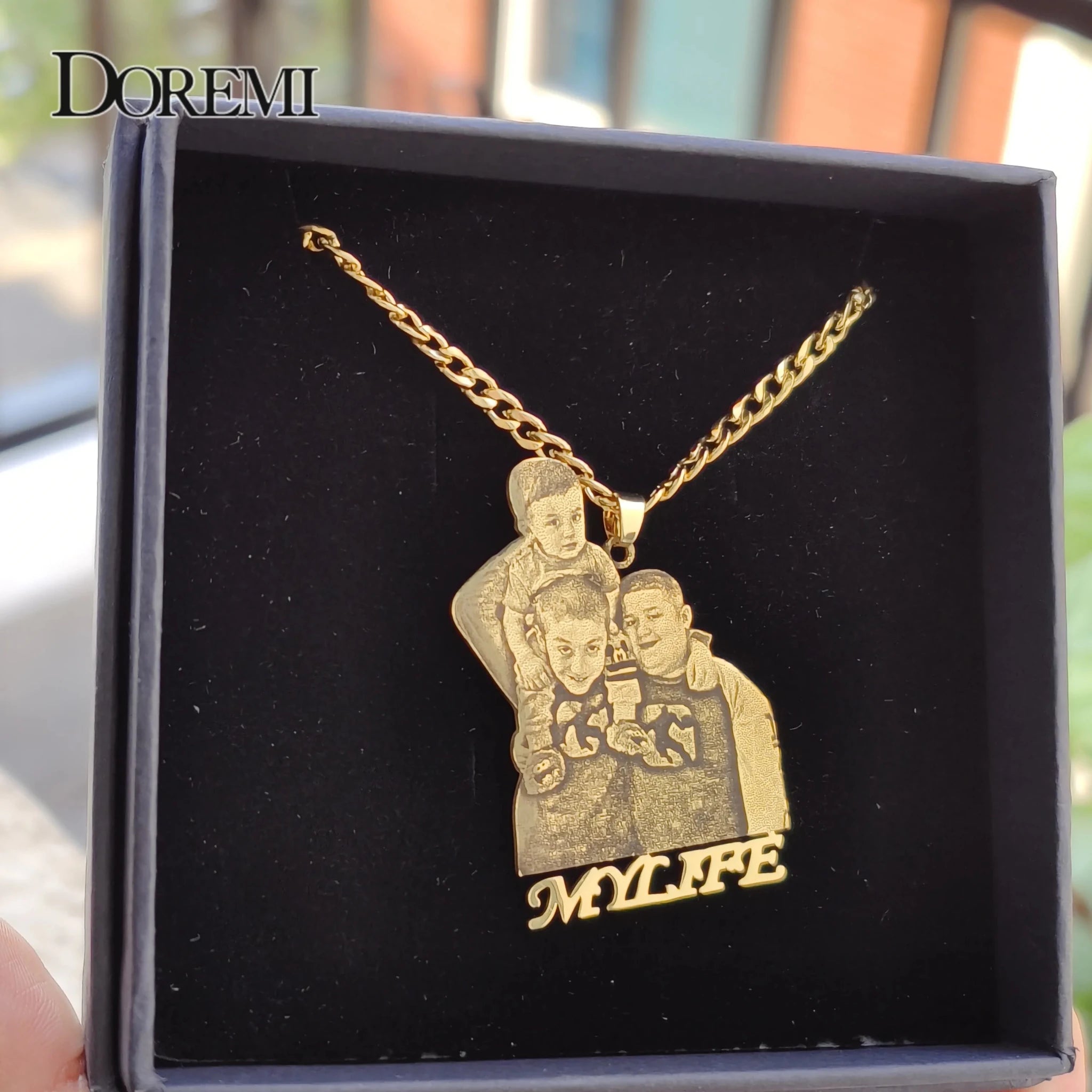 DOREMI Unique Custom Photo Necklace Custom Picture Nameplate Pendant Necklace for Kids Custom Memory Jewelry for Family Gifts - Black & White