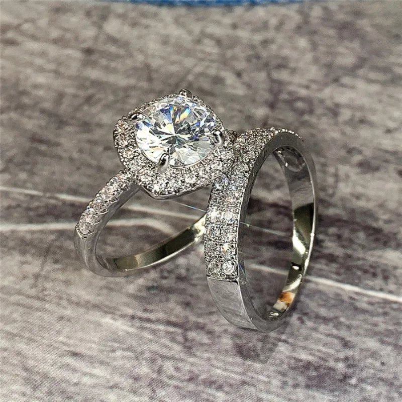 Europe, America isn't the fashionable new micro - inlaid zircon luxury atmosphere women's double ring - Black & White