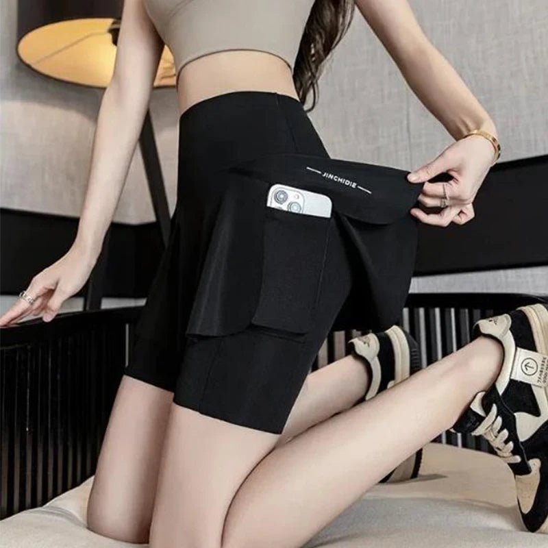 Fake Two Items Shorts Women Plus Size Fit Short with Pocket Gym Trainning Running Yoga Shorts Stretchy Cycling Three Point Pants - Black & White