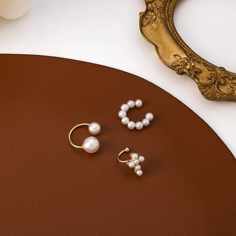 French Pearl Ear Bone Clip Women Fake Piercing Ear Cuff Retro Elegant Irregular Natural Pearl Ear Clips On Earrings Jewelry Gift - Black & White