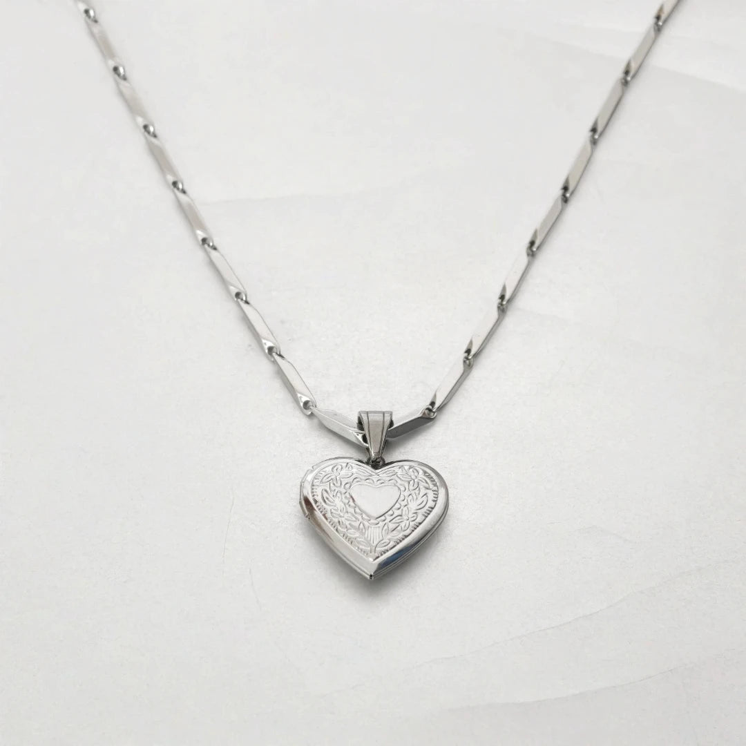 Romantic Heart Locket Pendants Female Gold Silver Color Stainless Steel Memorial Necklace For Women Jewelry Valentine Gift - Black & White